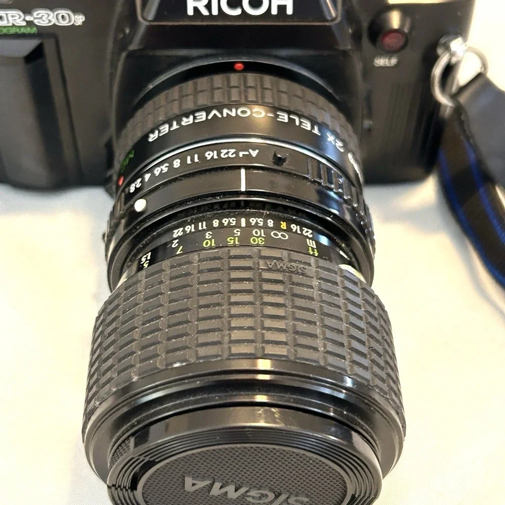 Ricoh KR-30SP 35mm SLR Film Camera Sigma 35-70mm Lens Converter Filter + WORKS